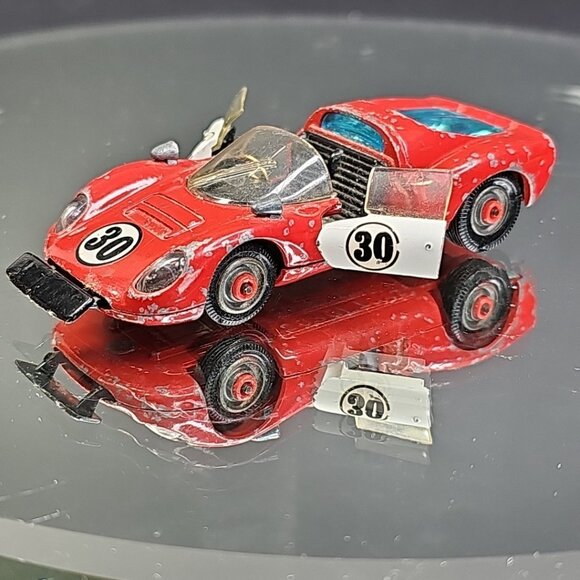 Corgi Toys Ferrari 206 Dino Sport 1:43 Scale #30 Toy Diecast Car Red Britain UK - Picture 8 of 11